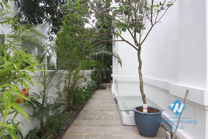 Villa with 4 bedrooms for rent in Vinhome  Riverside Long Bien, Hanoi.